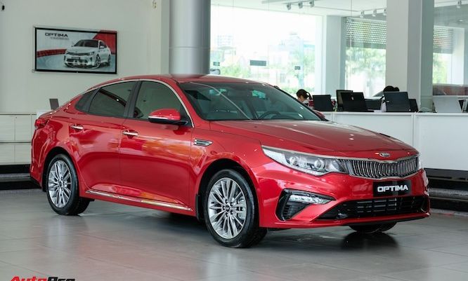 Chi tiết Kia Optima 2019 giá từ 789 triệu đồng: Rẻ nhất phân khúc, tham vọng thoát dớp trước Toyota Camry và Honda Accord