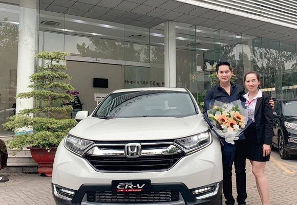 Diễn viên Minh Luân tậu xế hộp Honda CRV đời mới tiền tỷ