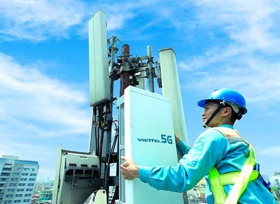 Viettel thử nghiệm phát sóng trạm 5G đầu tiên tại Việt Nam, tốc độ tương đương nhà mạng Mỹ