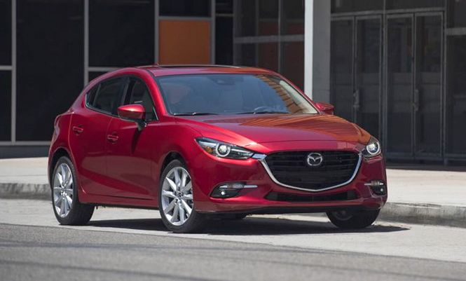 Mazda triệu hồi gần 200.000 xe Mazda3 dính lỗi cần gạt mưa