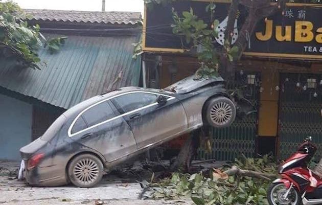 Phú Thọ: Xe sang Mercedes-Benz C-Class 