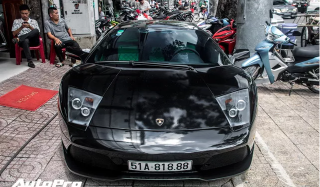 Lamborghini Murcielago từng là quà tặng đại học của rick kid Việt bất ngờ xuất hiện với màu sơn mới