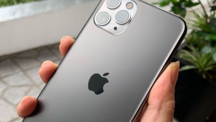 Cận cảnh iPhone 11 và iPhone 11 Pro tại Việt Nam: Tưởng không đẹp nhưng lại quá xuất sắc!