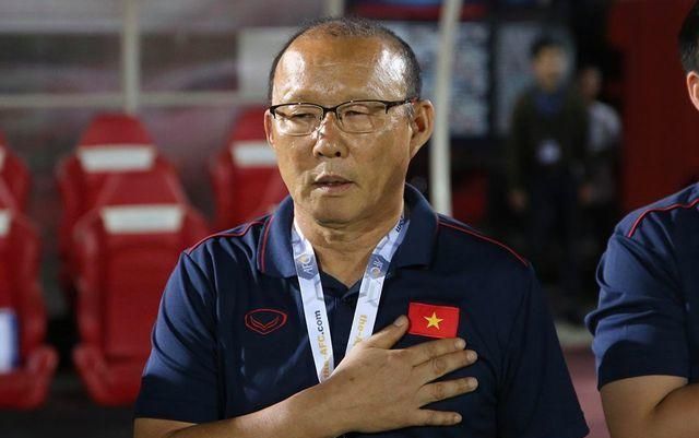 Ký hợp đồng mới với VFF, HLV Park Hang Seo đưa ra mục tiêu đầy sáng lạn cho bóng đá Việt Nam