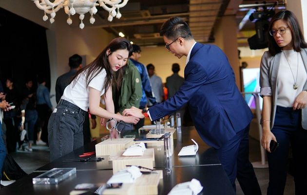 Huawei tổ chức triển lãm: Sự giao thoa giữa Công nghệ và Thời trang