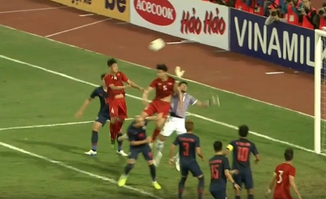 Lý do khiến tuyển Việt Nam bị từ chối bàn thắng trước Thái Lan