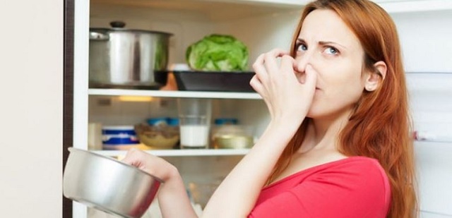 5 cách khử mùi hôi cho tủ lạnh siêu đơn giản