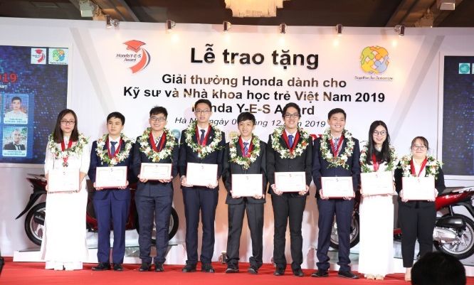 Honda Việt Nam Trao tặng Giải thưởng Honda Y-E-S lần thứ 14 dành cho Kỹ sư và Nhà khoa học Việt Nam
