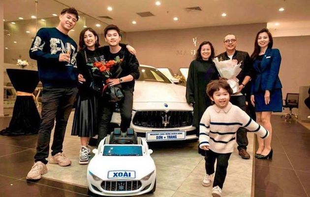 Vợ chồng Trang Lou sắm Maserati Ghibli gần 5 tỷ nhân dịp 4 năm ngày cưới
