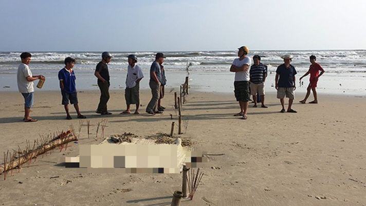 Hoảng hồn phát hiện bộ phận thi thể người mắc vào lưới đánh cá ở Nghệ An