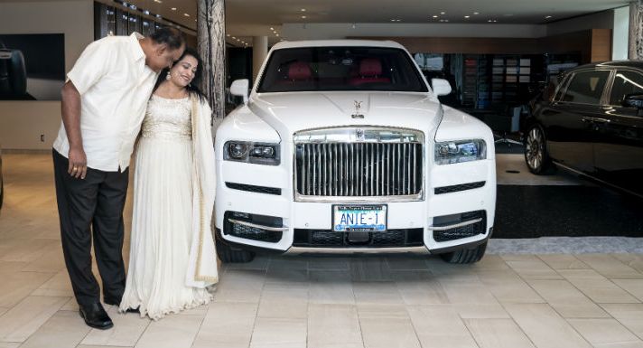 Người chồng của năm tặng vợ xe Rolls-Royce Cullian 50 tỷ nhân ngày cưới