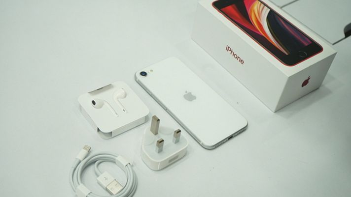 Tin công nghệ mới nhất 25/4: iPhone SE loạn giá ở Viêt Nam, sửa lỗi 'not charging' của Dell mới nhất