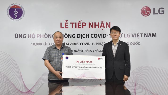  LG tài trợ Bộ Y Tế Việt Nam 10.000 bộ kit xét nghiệm Covid-19