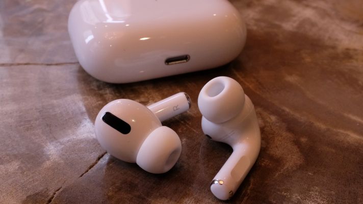 Đẳng cấp như Apple: Tai nghe AirPods được nâng cấp âm thanh như rạp phim