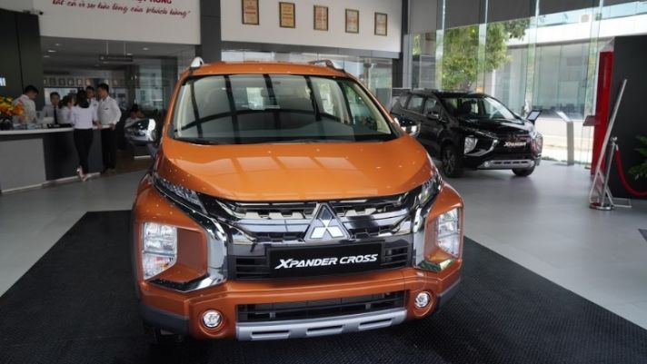 Mitsubishi Xpander vừa có bản mới đã tung khuyến mãi lớn khiến khách Việt nô nức xuống tiền