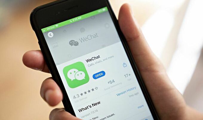 Lệnh cấm WeChat có thể giảm doanh số iPhone
