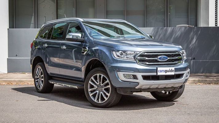 Ford Everest giảm giá siêu hời, cạnh tranh cực ‘gắt’ với Hyundai Santa Fe, Toyota Fortuner