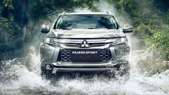 Bảng giá Mitsubishi Pajero Sport tháng 12/2020: Cạnh tranh khốc liệt với Honda CR-V, Toyota Fortuner