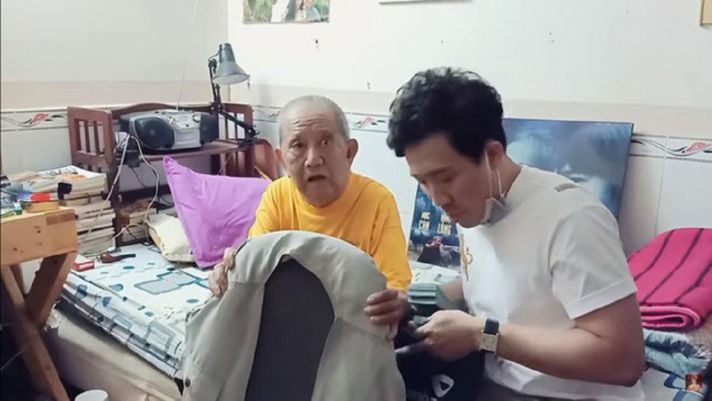 Nam nghệ sĩ được Trấn Thành đến tận nhà giúp đỡ bất ngờ nhập viện, tình trạng vô cùng nguy hiểm
