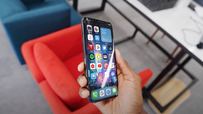 iPhone 12 FaceID nhanh hơn, tai thỏ lớn hơn, camera tốt hơn, pin khủng hơn