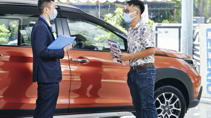 Việt Nam Suzuki tổ chức chuyến tham quan kho phụ tùng cho báo chí