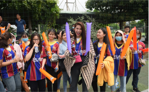 Sự thật thú vị về “Cô Tiên” từ thiện Thuỷ Tiên: Hóa ra là fan cứng của FCB88