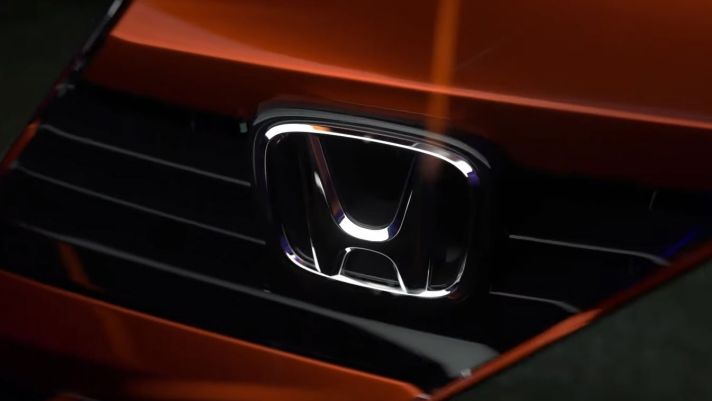 Honda Civic 2021 chính thức lộ diện với chi tiết như xe Mercedes, khiến Mazda3 ‘lo sốt vó’