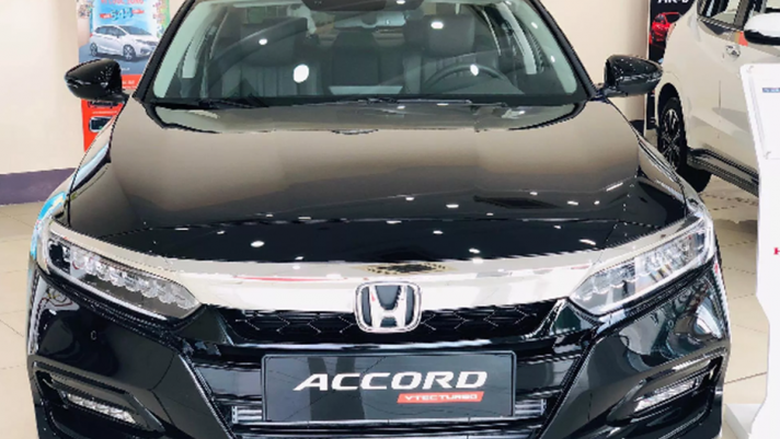 Honda Accord ‘xả kho’ giảm sốc 150 triệu: Cơ hội mua xe giá siêu hời, đối thủ ‘so kè’ Toyota Camry