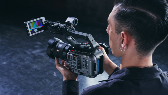 Sony giới thiệu FX6- camera gọn nhẹ với cảm biến Full-Frame 