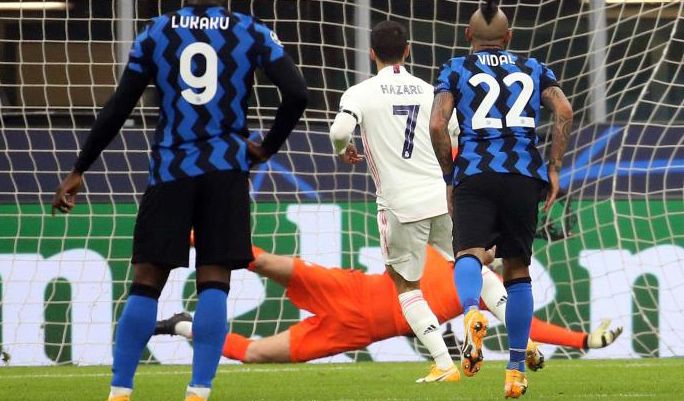 Kết quả bóng đá hôm nay 26/11: Eden Hazard ghi bàn trở lại sau 3 năm, Vidal nhận thẻ đỏ vì 'ăn vạ'