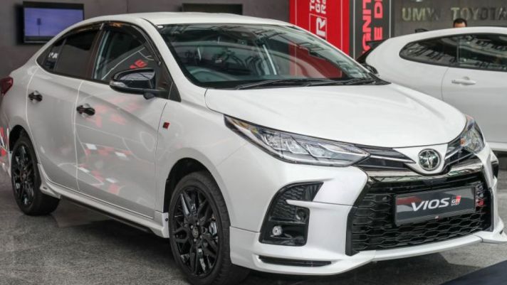Chi tiết Toyota Vios GR-S: Ngoại hình đẹp ‘không góc chết’, sức mạnh khiến Hyundai Accent ‘run rẩy’