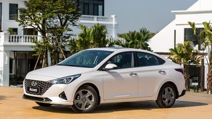 Hyundai Accent, Mitsubishi Attrage ồ ạt giảm giá cực sốc trước Tết Nguyên Đán 