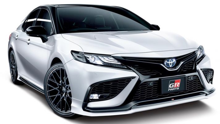 Siêu phẩm Toyota Camry đời mới quyết 'san bằng' Honda Accord, Hyundai Sonata với vũ khí đặc biệt này