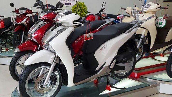 Honda SH bất ngờ giảm giá mạnh trong tháng 3, khách Việt sốc nặng với giá bán của bản SH 2019