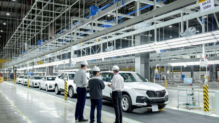 Xây dựng nhà máy và bán xe ở Mỹ có phải là bước đi liều lĩnh của VinFast và tỷ phú Phạm Nhật Vượng?