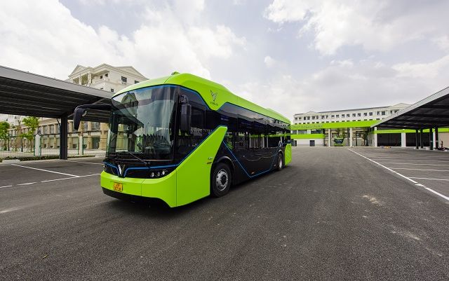 Xe buýt điện VinBus chính thức được vận hành, bước ngoặt cho giao thông công cộng