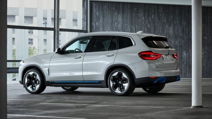 BMW iX3 Electric SUV 2021 bắt đầu nhận đặt hàng