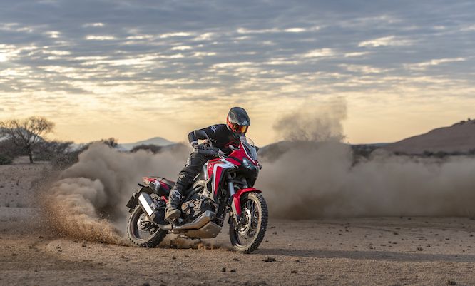 Honda ra mắt mô tô địa hình Africa Twin: Mẫu mô tô 'đẳng cấp' dành cho dân phượt