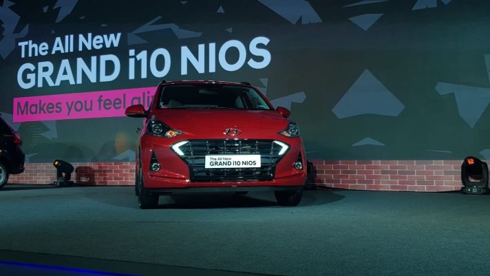 Hyundai Grand i10 'thất sủng' trước mẫu ô tô giá rẻ mới: Thiết kế ấn tượng, giá bán chỉ 210 triệu