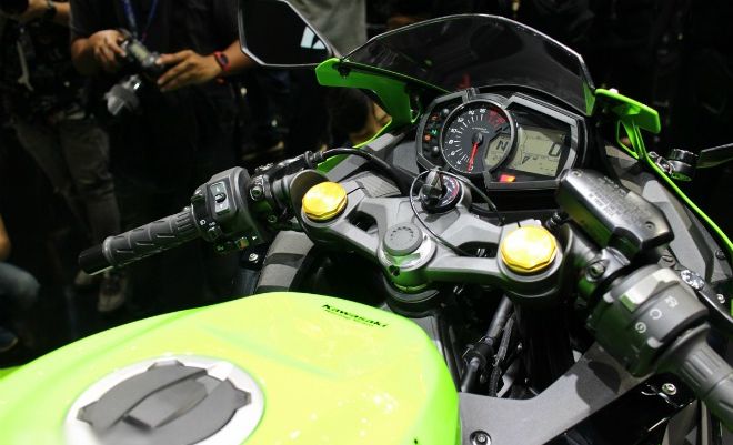 Kawasaki Ninja ZX-25R 2022 chính thức trình làng, giá bằng 2 chiếc Honda SH