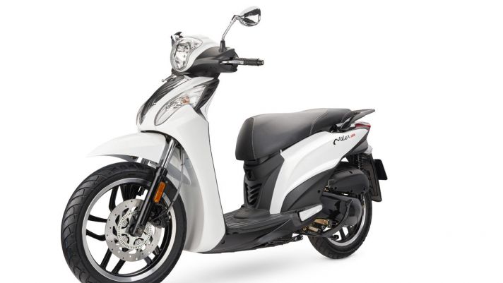 Honda SH Mode 'e dè' trước đối thủ mới: Giá bán 51 triệu, trang bị ngang cơ Honda SH