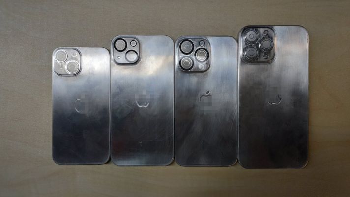 iPhone 13 tiếp tục lộ thiết kế 'mỹ mãn' qua hàng loạt mẫu khuôn đúc