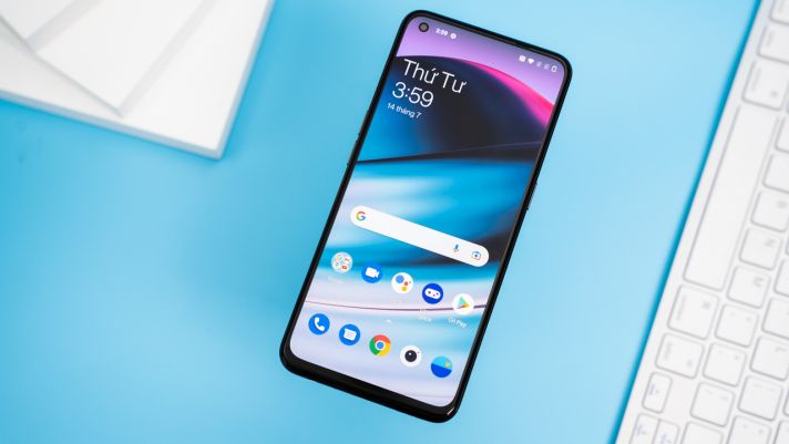 Trên tay OnePlus Nord CE 5G: Đối thủ cực mạnh của Xiaomi Mi 11 Lite 