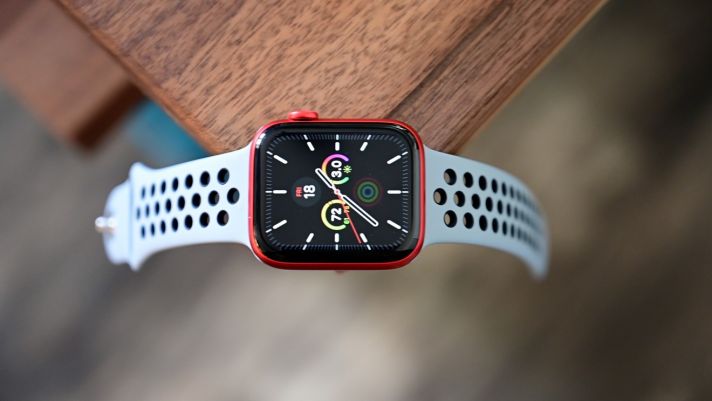 Doanh thu Apple Watch, AirPods của Apple vượt Mac và iPad trong quý 3