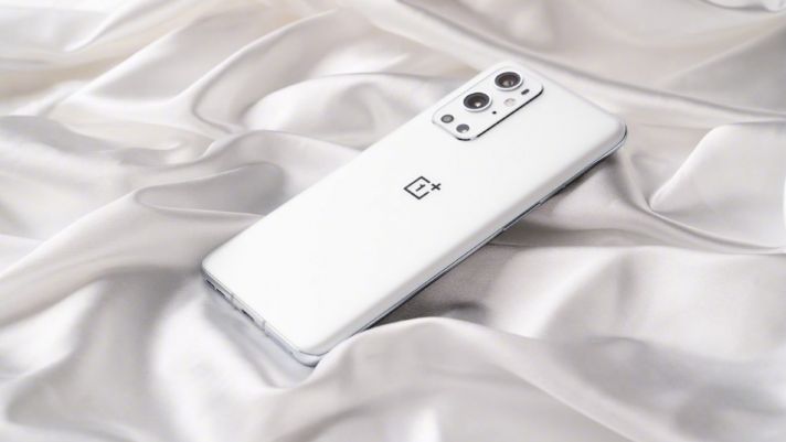 OnePlus 9 Pro hé lộ thiết kế màu 'trắng không tì vết', iPhone 13 sẽ phải dè chừng