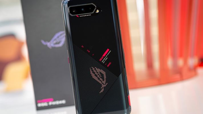 Asus ROG Phone 5S sẽ ra mắt vào ngày 16/8 với cấu hình 'siêu to khổng lồ'