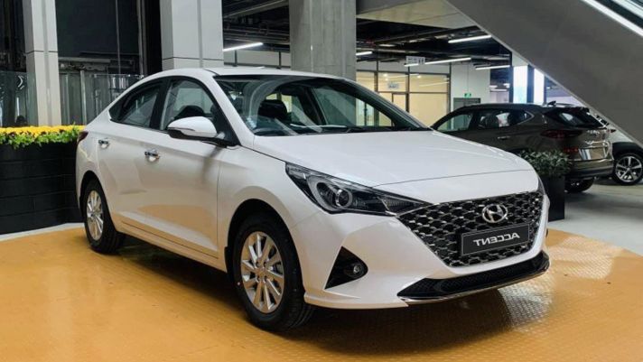 Giá xe Hyundai Accent 2021 tiếp tục giảm sập sàn, chỉ còn 396 triệu khiến Toyota Vios 'hoang mang'