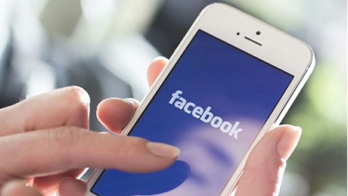 Nhiều người dùng Facebook bị khóa tài khoản do share clip 