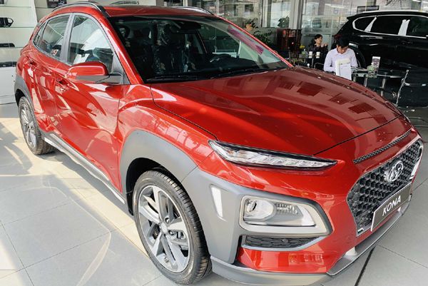 Hyundai Kona giảm giá sốc 75 triệu đồng, khiến KIA Seltos và Toyota Corolla Cross 'xây xẩm mặt mày'