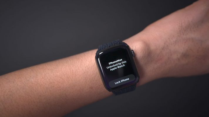 Apple hứa sẽ sửa lỗi  'mở khóa bằng Apple Watch' bị hỏng trên iPhone 13